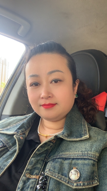 云中的蝶的第一张照片--苏州相亲服务中心